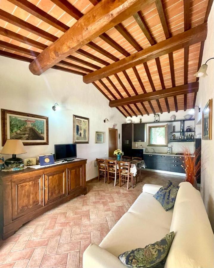 Agriturismo Rosa Dei Venti Pomarance Exterior photo